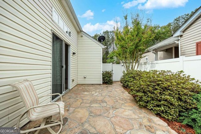 533 W Oaks Drive, Woodstock, GA 30188