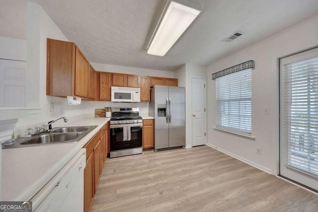 533 W Oaks Drive, Woodstock, GA 30188