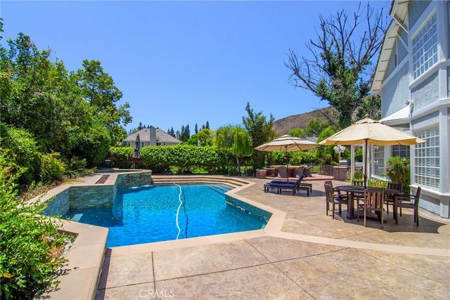 29450 Cambridge Court, Agoura Hills, CA 91301