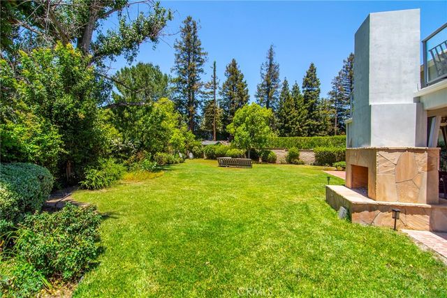 29450 Cambridge Court, Agoura Hills, CA 91301