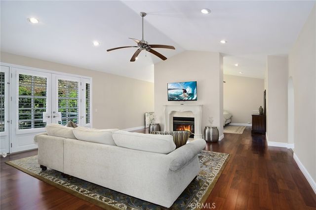 29450 Cambridge Court, Agoura Hills, CA 91301