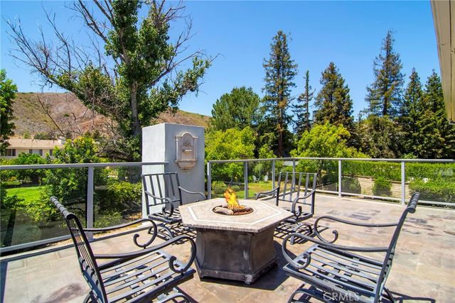 29450 Cambridge Court, Agoura Hills, CA 91301