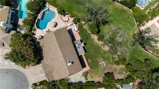 29450 Cambridge Court, Agoura Hills, CA 91301