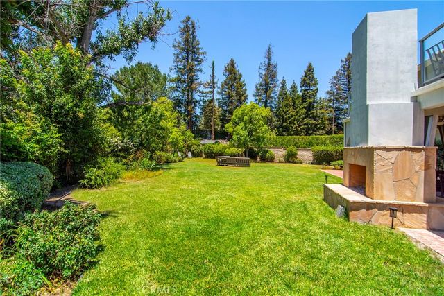 29450 Cambridge Court, Agoura Hills, CA 91301