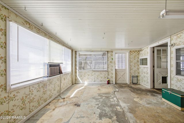 315 Belaire Drive, New Iberia, LA 70563