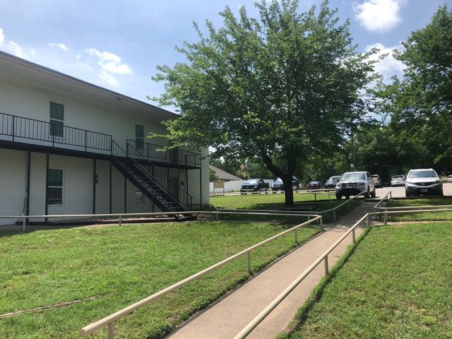 312 W Rentz 95, Weatherford, TX 76086