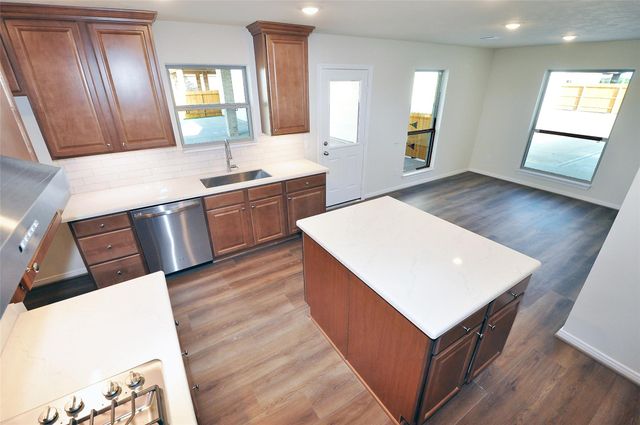 2231 Ensenada Drive, League City, TX 77539