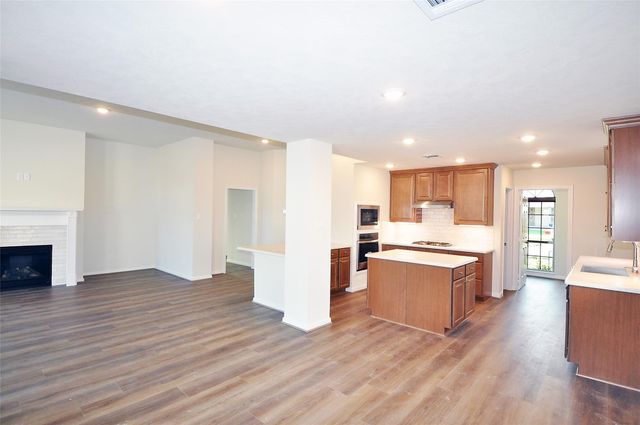 2231 Ensenada Drive, League City, TX 77539
