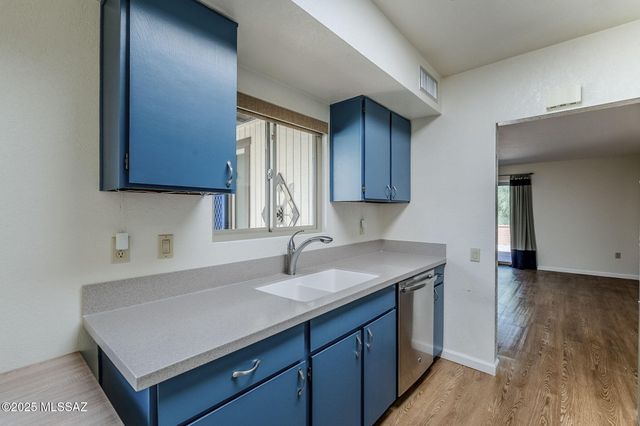 260 N Calle Del Lago, Green Valley, AZ 85614