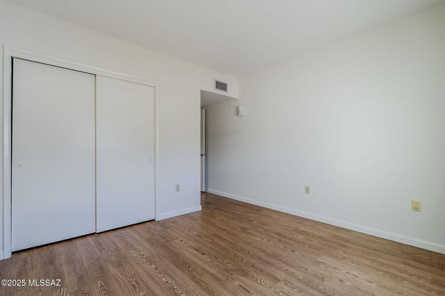 260 N Calle Del Lago, Green Valley, AZ 85614