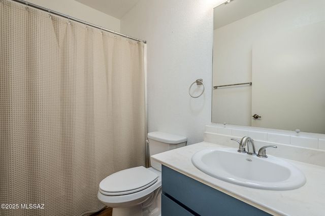 260 N Calle Del Lago, Green Valley, AZ 85614