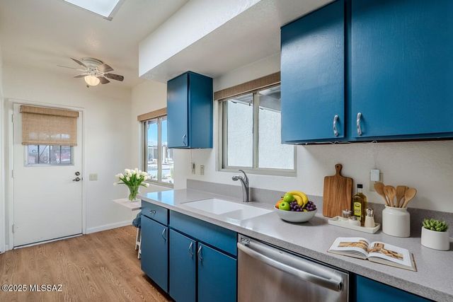 260 N Calle Del Lago, Green Valley, AZ 85614