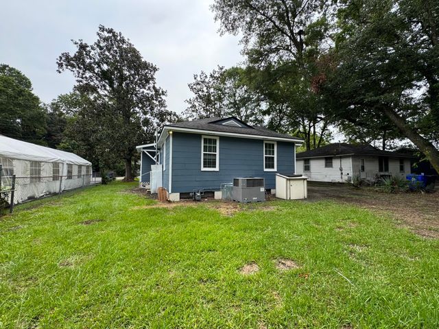 2822 Ranger Drive, North Charleston, SC 29405