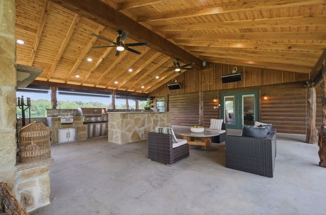 465 Emberson Ranch Road, Pilot Point, TX 76258