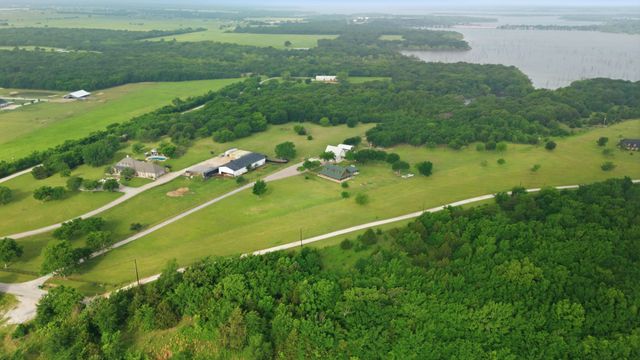 465 Emberson Ranch Road, Pilot Point, TX 76258