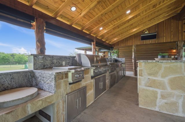 465 Emberson Ranch Road, Pilot Point, TX 76258