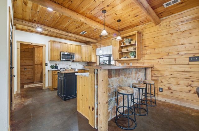 465 Emberson Ranch Road, Pilot Point, TX 76258