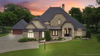 6941 Greenbriar Drive, Owasso, OK 74055