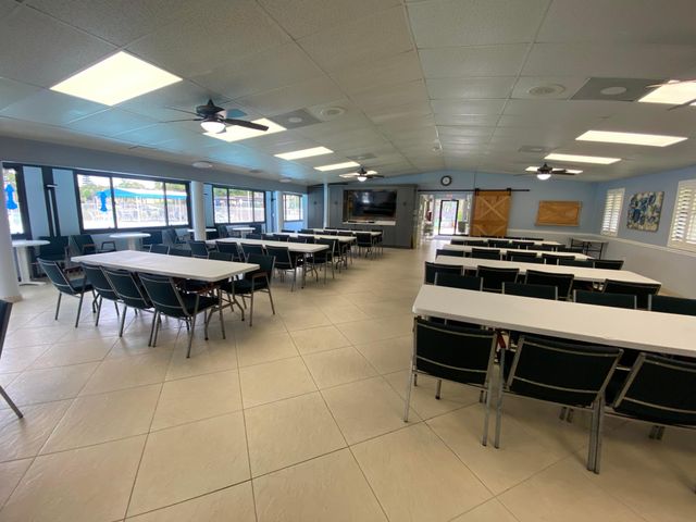 338 Pine Ridge Circle B-2, Greenacres, FL 33463