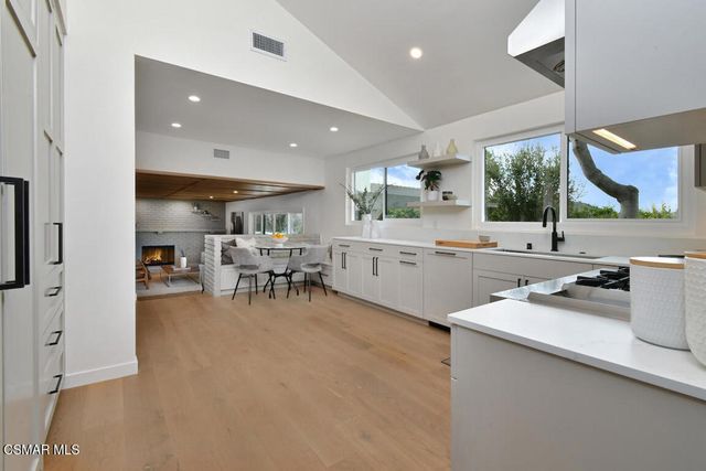 136 Erten Street, Thousand Oaks, CA 91360