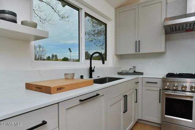 136 Erten Street, Thousand Oaks, CA 91360