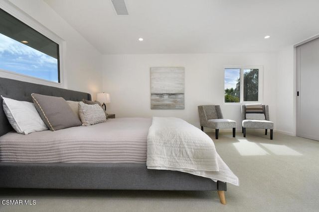 136 Erten Street, Thousand Oaks, CA 91360