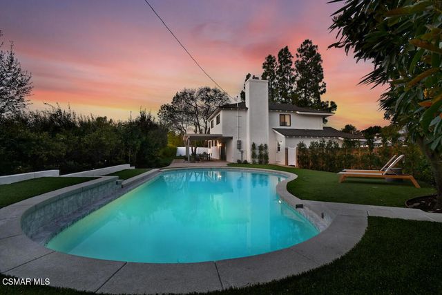 136 Erten Street, Thousand Oaks, CA 91360