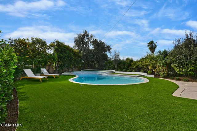 136 Erten Street, Thousand Oaks, CA 91360