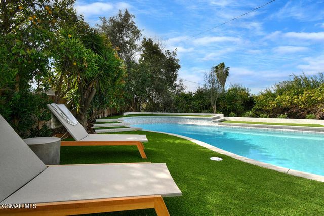 136 Erten Street, Thousand Oaks, CA 91360