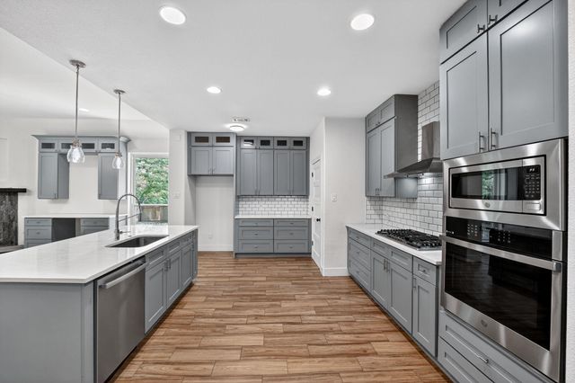 4029 Canyon Glen CIR, Austin, TX 78732