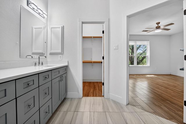 4029 Canyon Glen CIR, Austin, TX 78732