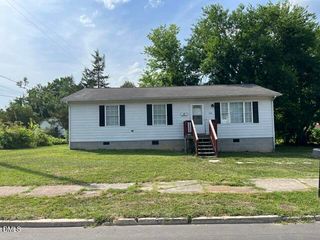601 N Chestnut Street N, Henderson, NC 27536
