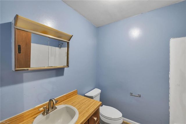 2328 Springdale RD, Chesapeake, VA 23323