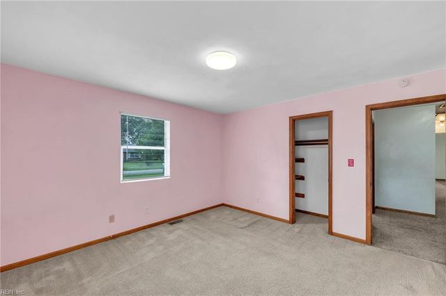 2328 Springdale RD, Chesapeake, VA 23323