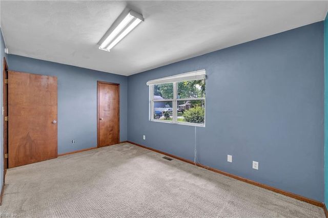 2328 Springdale RD, Chesapeake, VA 23323