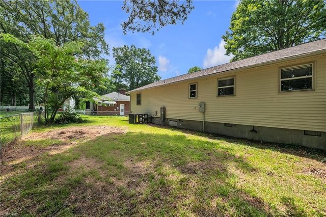 2328 Springdale RD, Chesapeake, VA 23323