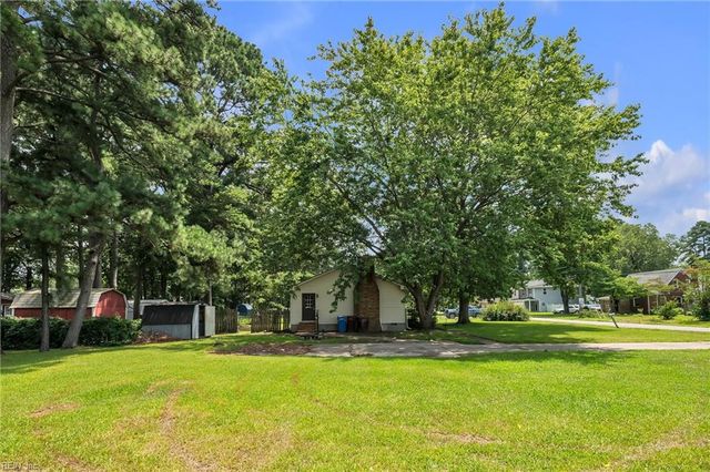 2328 Springdale RD, Chesapeake, VA 23323