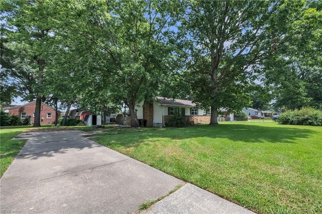 2328 Springdale RD, Chesapeake, VA 23323