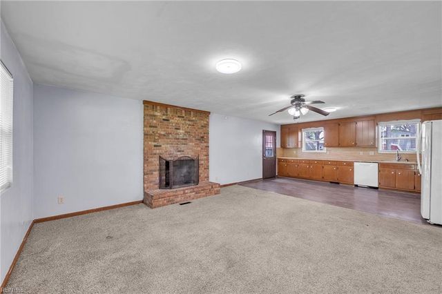 2328 Springdale RD, Chesapeake, VA 23323