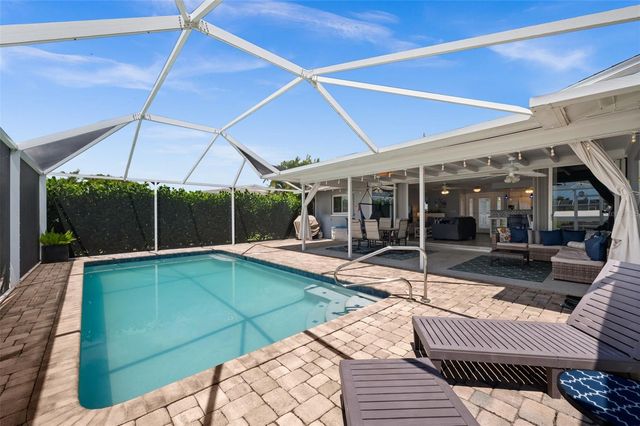 3014 SE 17TH AVENUE, Cape Coral, FL 33904