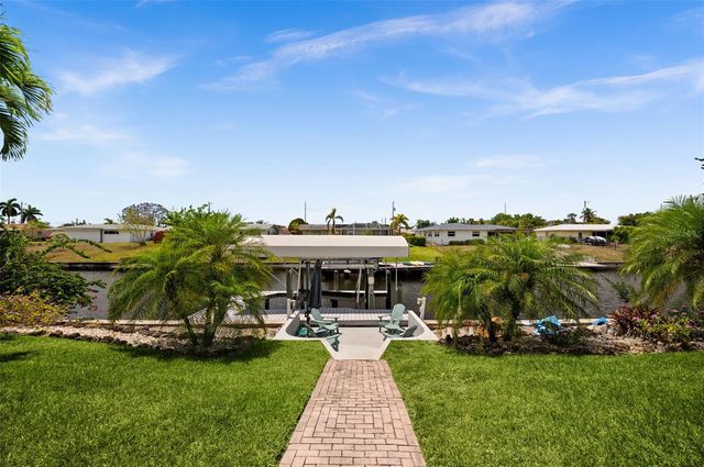 3014 SE 17TH AVENUE, Cape Coral, FL 33904