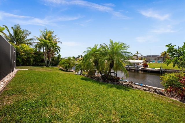 3014 SE 17TH AVENUE, Cape Coral, FL 33904