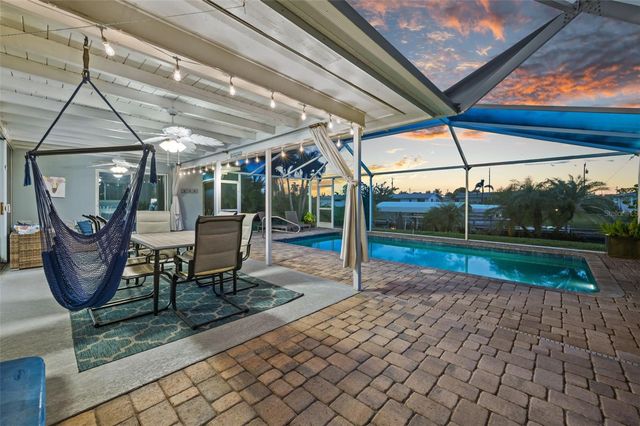 3014 SE 17TH AVENUE, Cape Coral, FL 33904