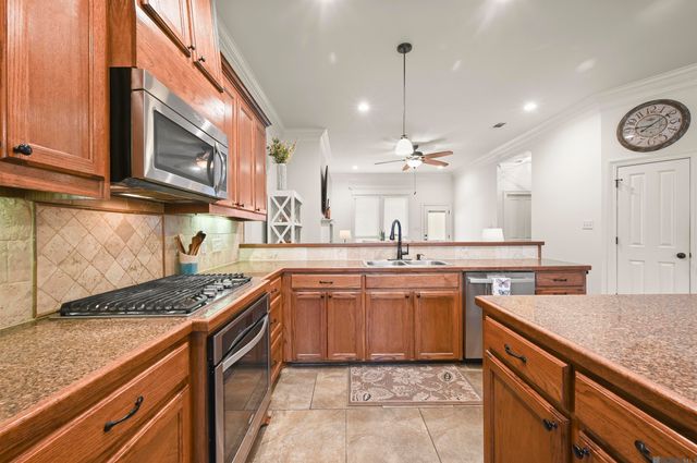 9483 Wyndham Way, Denham Springs, LA 70726