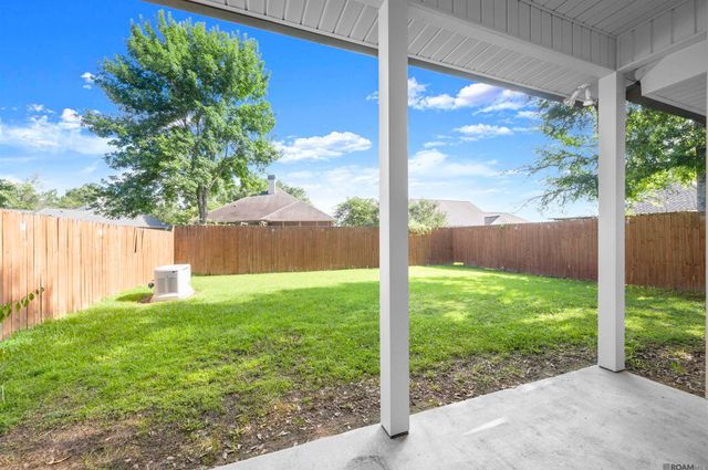 9483 Wyndham Way, Denham Springs, LA 70726