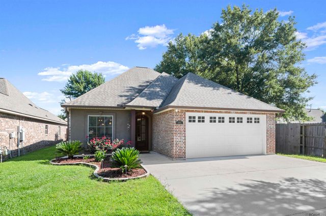 9483 Wyndham Way, Denham Springs, LA 70726