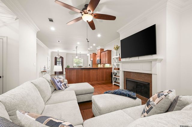 9483 Wyndham Way, Denham Springs, LA 70726