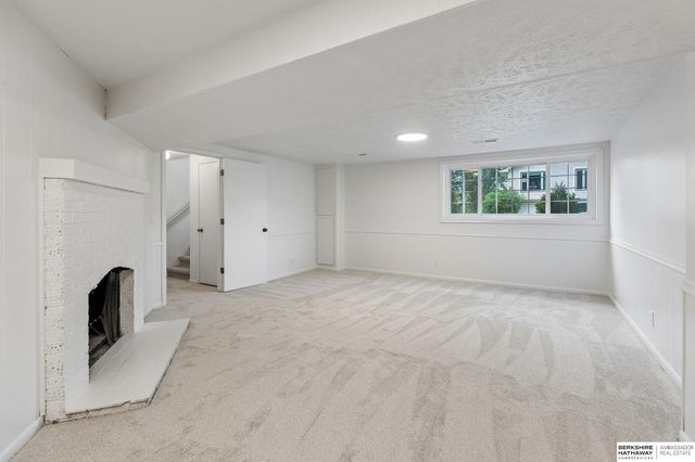 1230 N 146th Plaza, Omaha, NE 68154