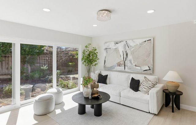 2242 Cabrillo Avenue, Santa Clara, CA 95050