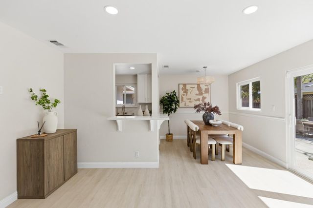 2242 Cabrillo Avenue, Santa Clara, CA 95050